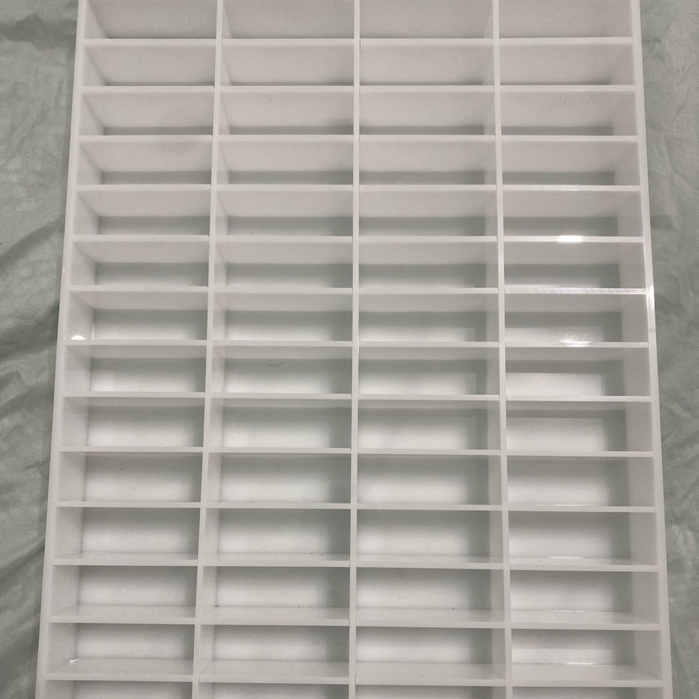 Makeup organizer. Fits in Alex drawer.
